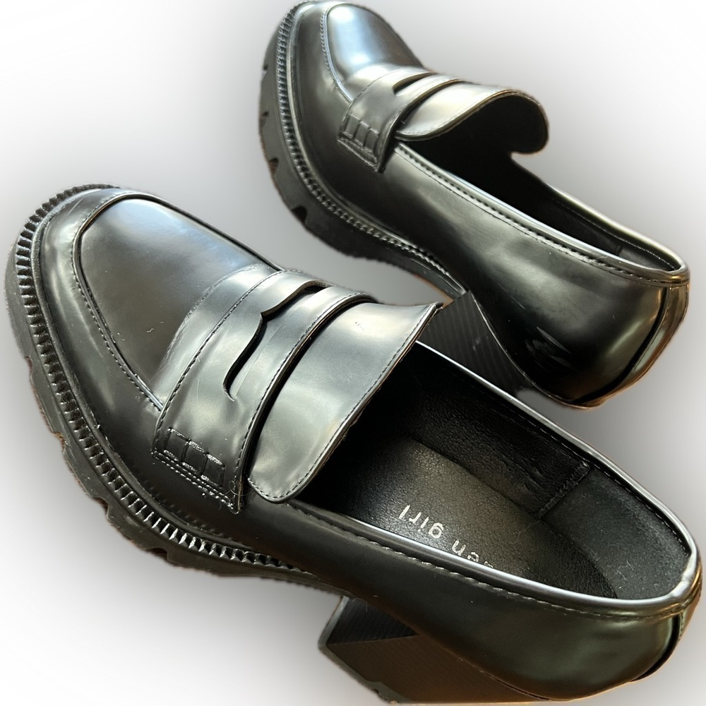 NEW Madden Girl chunky heel penny loafer Size 8.5 black